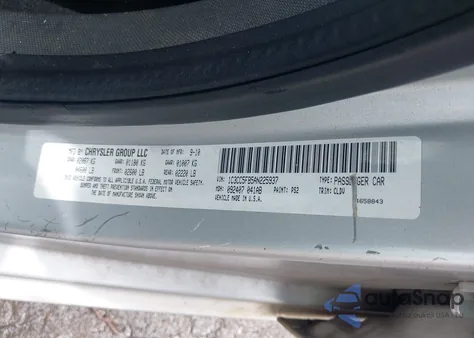 2010 Chrysler Sebring Limited z USA, uszkodzony, nr VIN 1C3CC5FB5AN225937